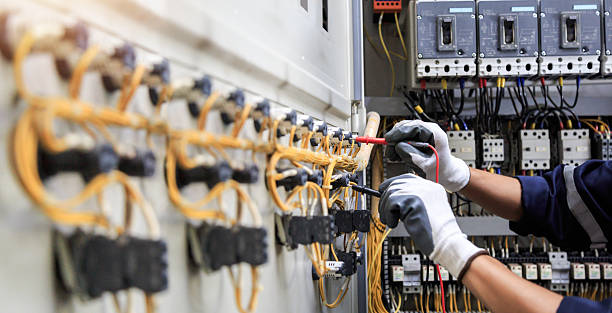 Professional Electrician technician working in Boston, GA